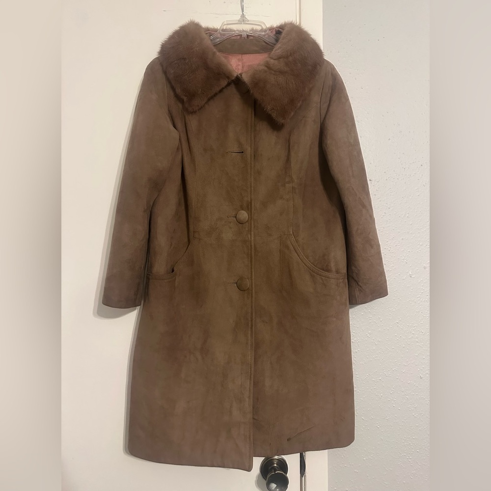 Vintage Suede Coat with fur collar! No tags!